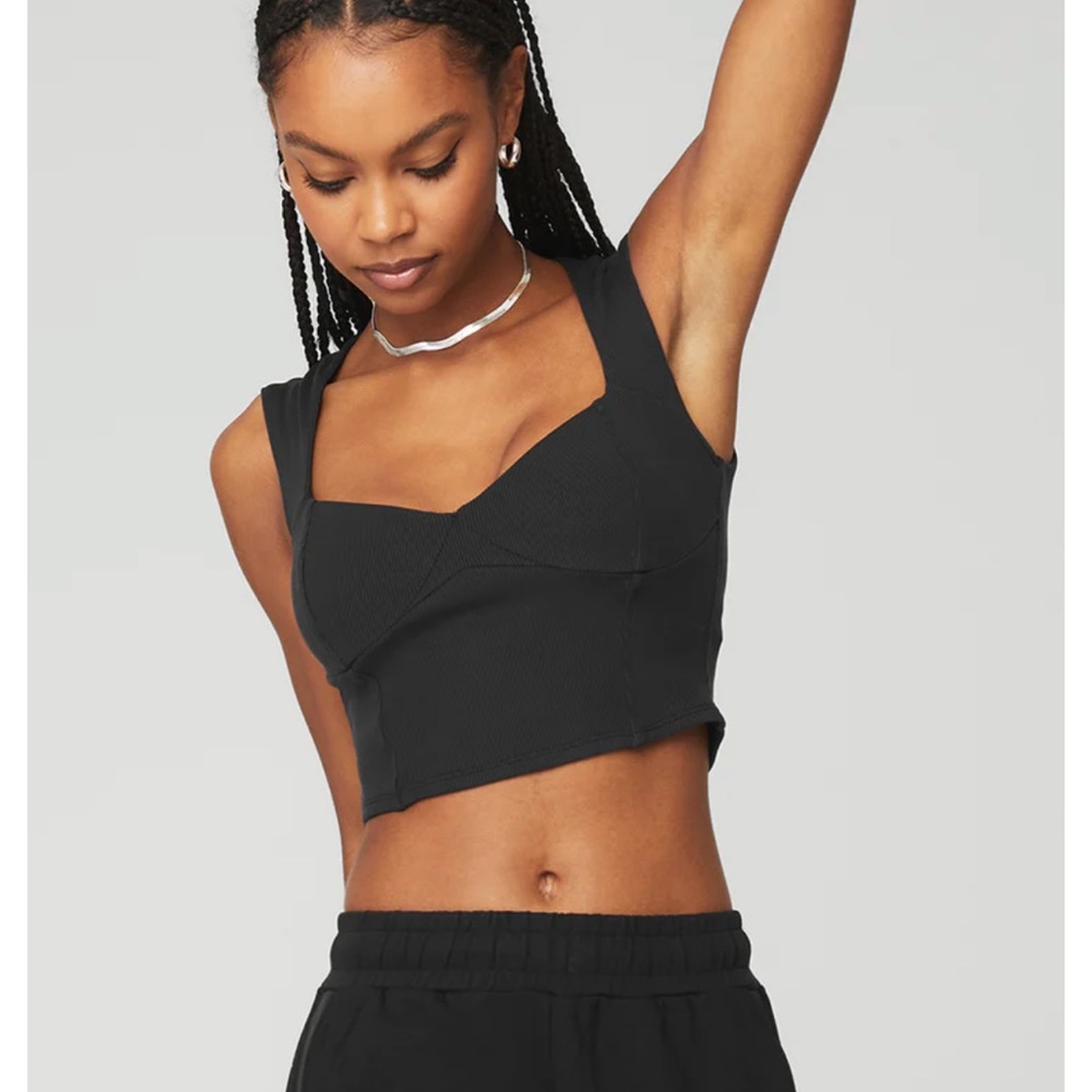 Alo Yoga Ribbed Sweetheart Short Sleeve Top